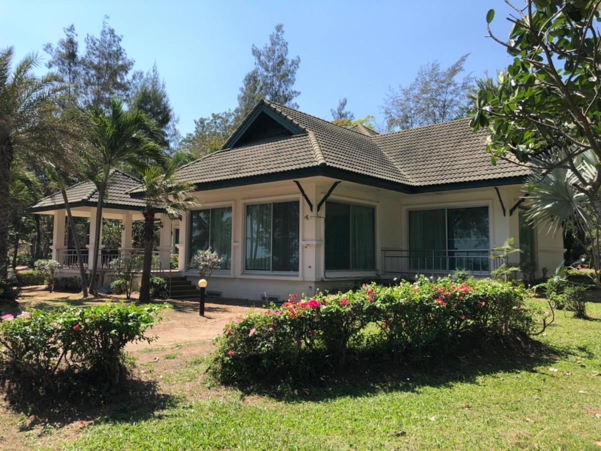 Seapine Beach Golf And Resort Hua Hin Ban Khao Takiap Exterior foto