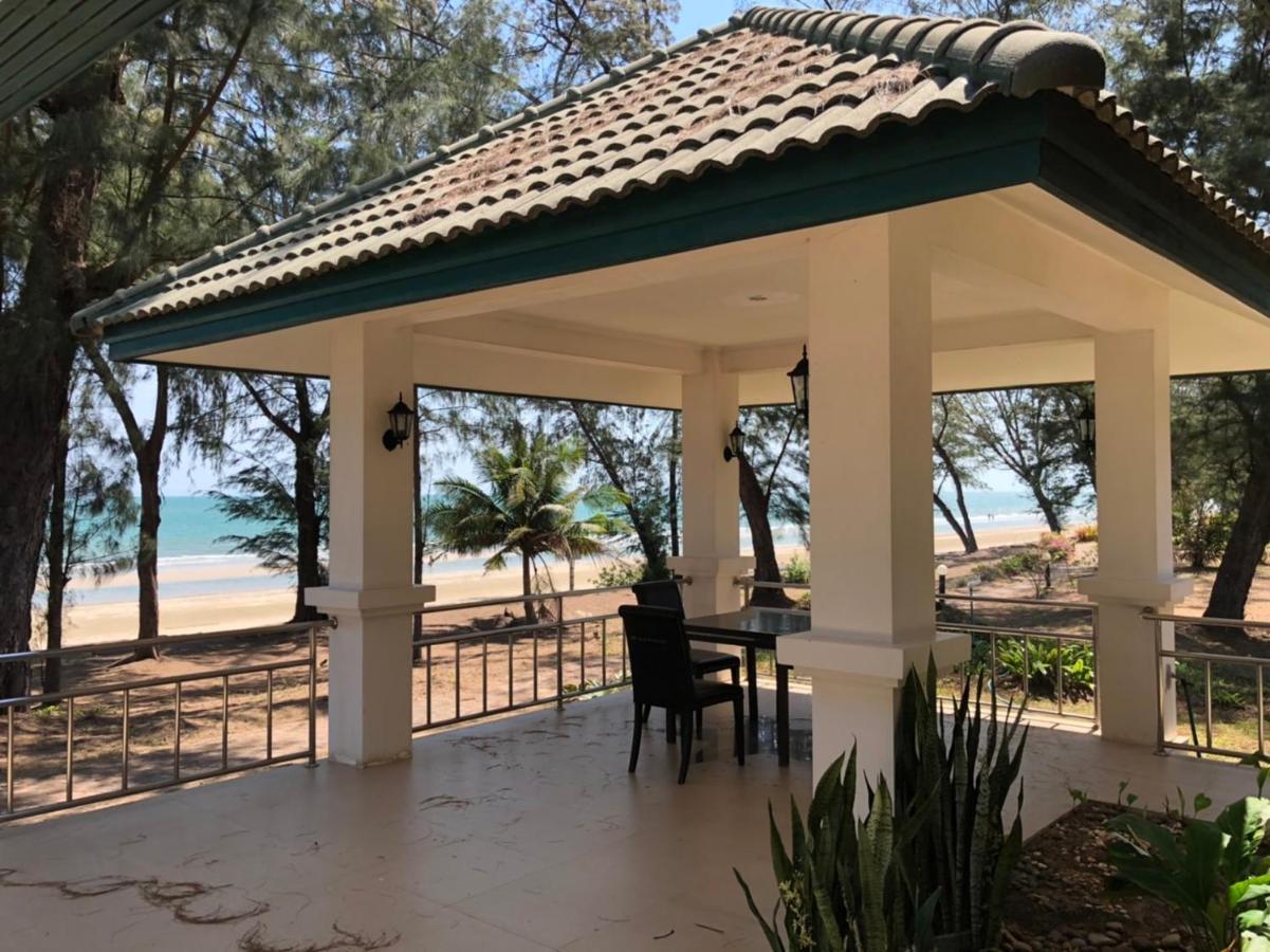 Seapine Beach Golf And Resort Hua Hin Ban Khao Takiap Exterior foto